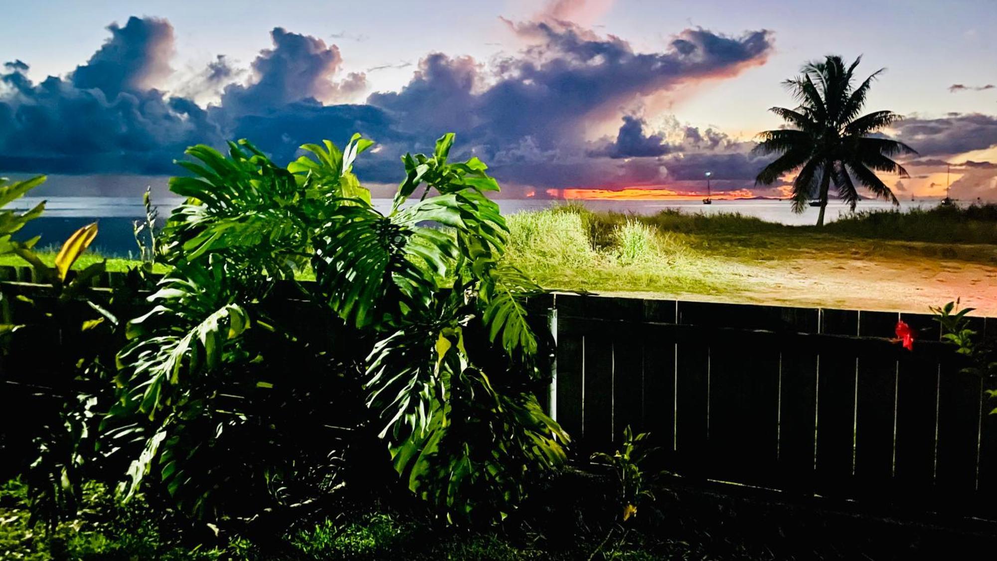 Raiatea - Orion Pool Bungalow Утуроа Екстериор снимка